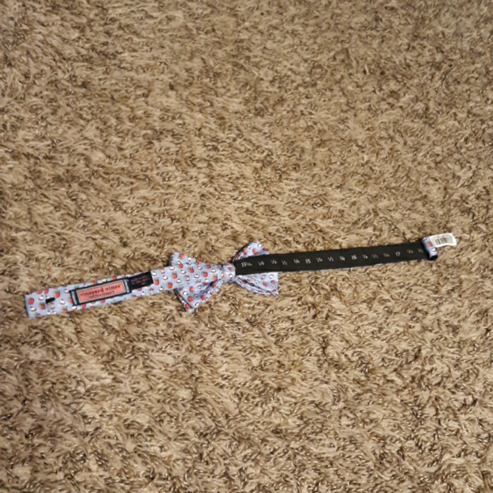 #.   NWT Vineyard vines men's bow tie. - Picture 3 of 8